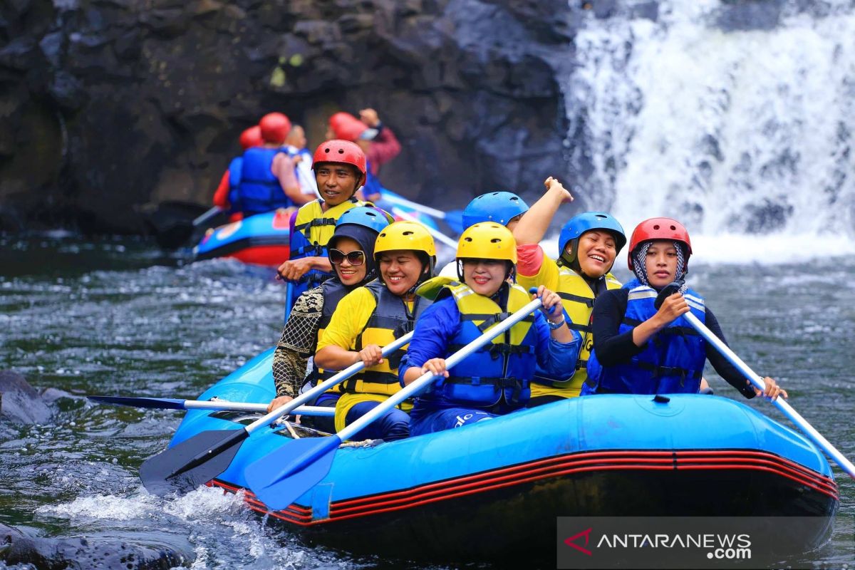 Kabupaten Bengkayang luncurkan paket wisata untuk tingkatkan kunjungan wisatawan