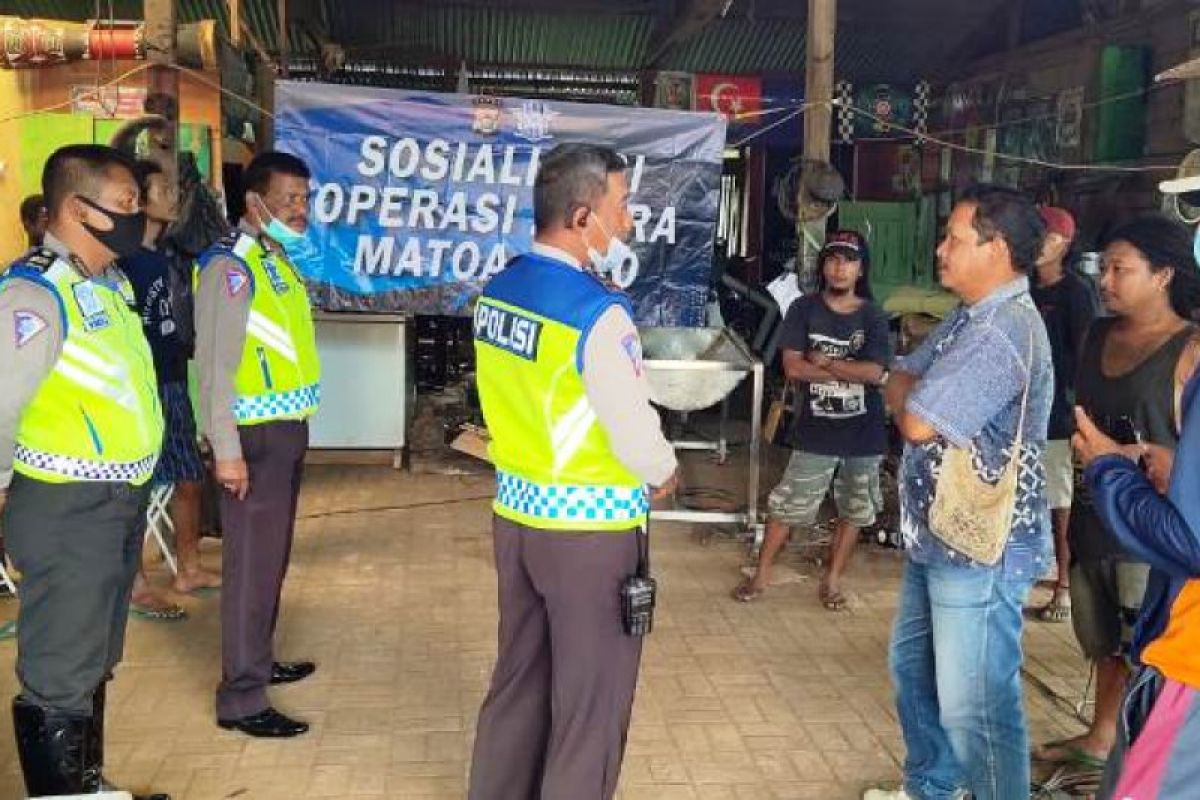 Kasatlantas Polres Merauke ajak komunitas Vespa tertib lalu lintas