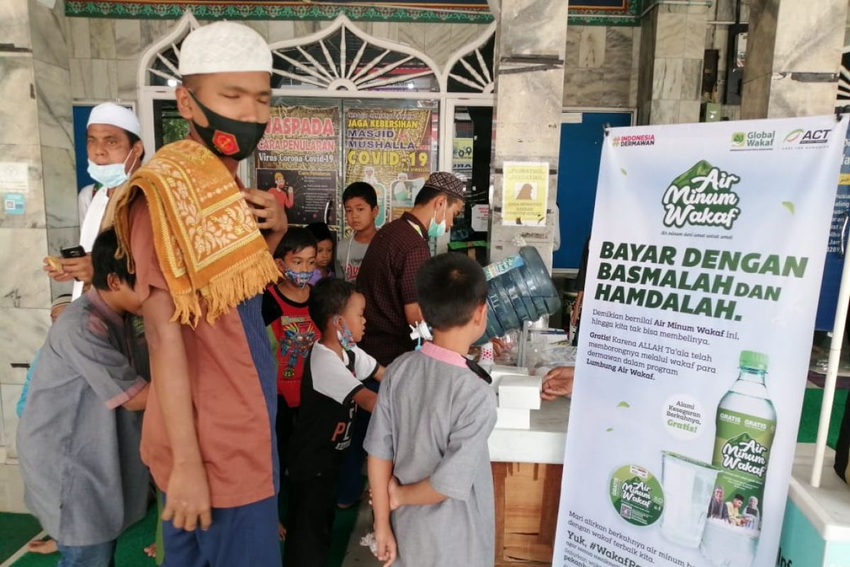 Air minum wakaf gratis hadir di Pekanbaru