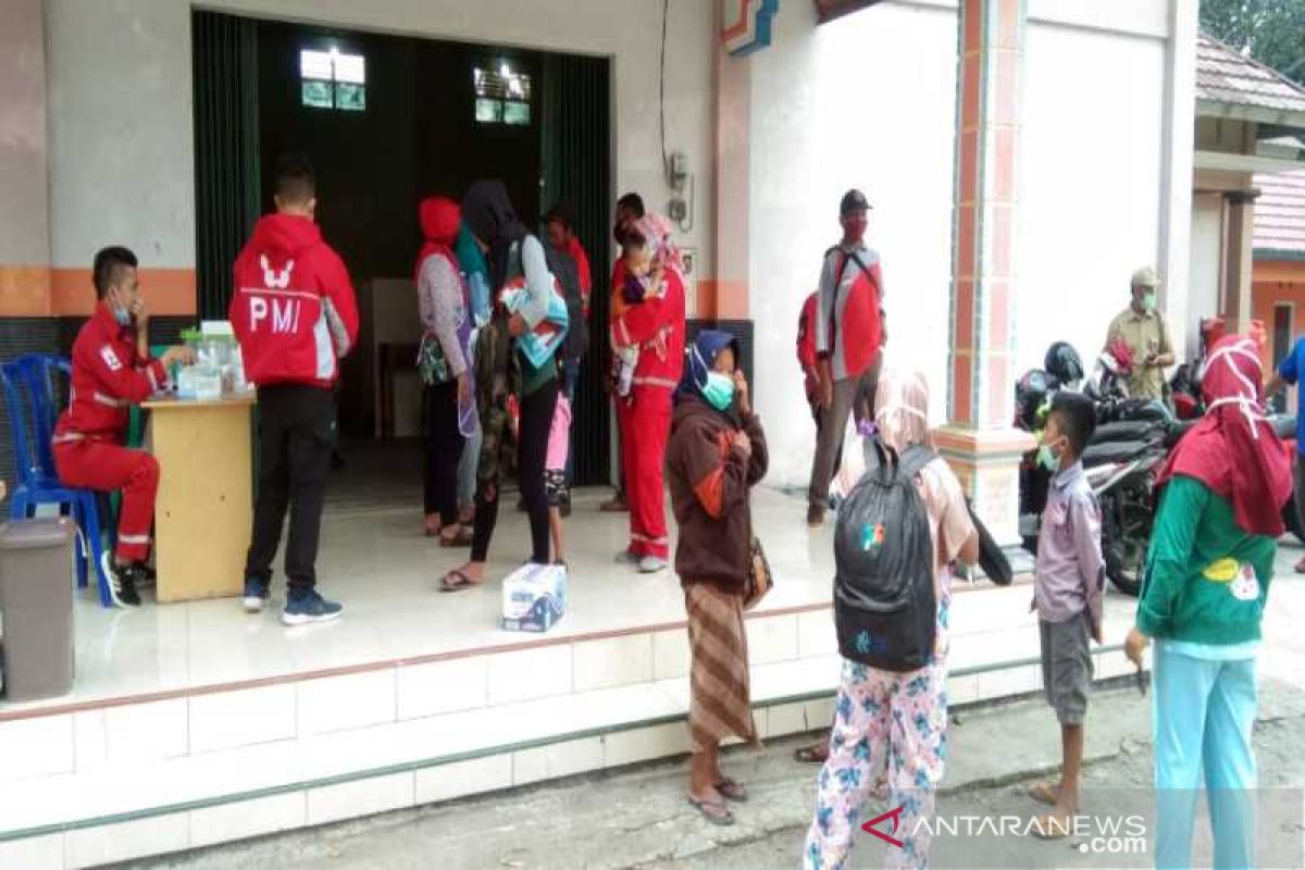 Evakuasi warga lereng Merapi di  Tlogolele patuhi protokol kesehatan