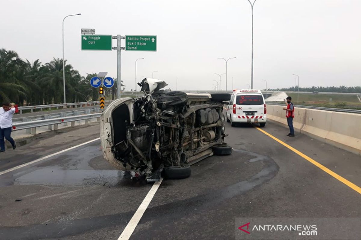 Ini kecelakaan di Tol Pekanbaru-Dumai di hari pertama pemberlakuan tarif