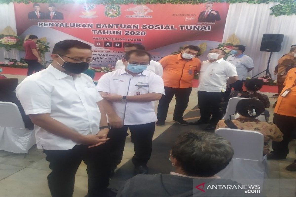 Menteri Sosial Juliari P Batubara nyatakan Bantuan Sosial Tunai diperpanjang hingga 2021