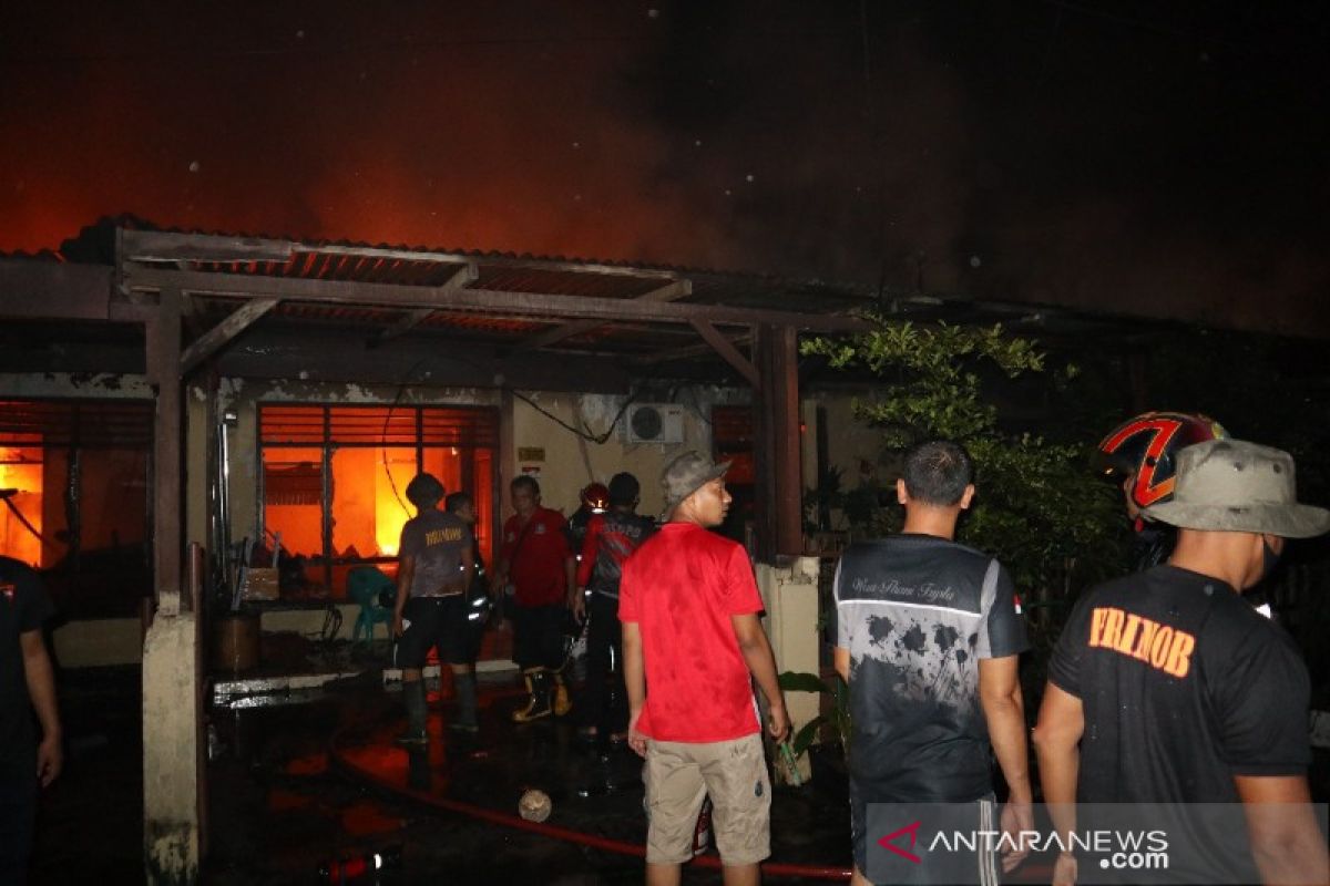 14 rumah di Asrama Brimob Polda Sumut terbakar