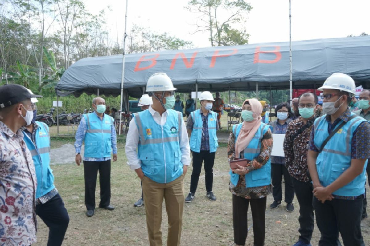 PLN berikan bantuan untuk pengsungsi Merapi