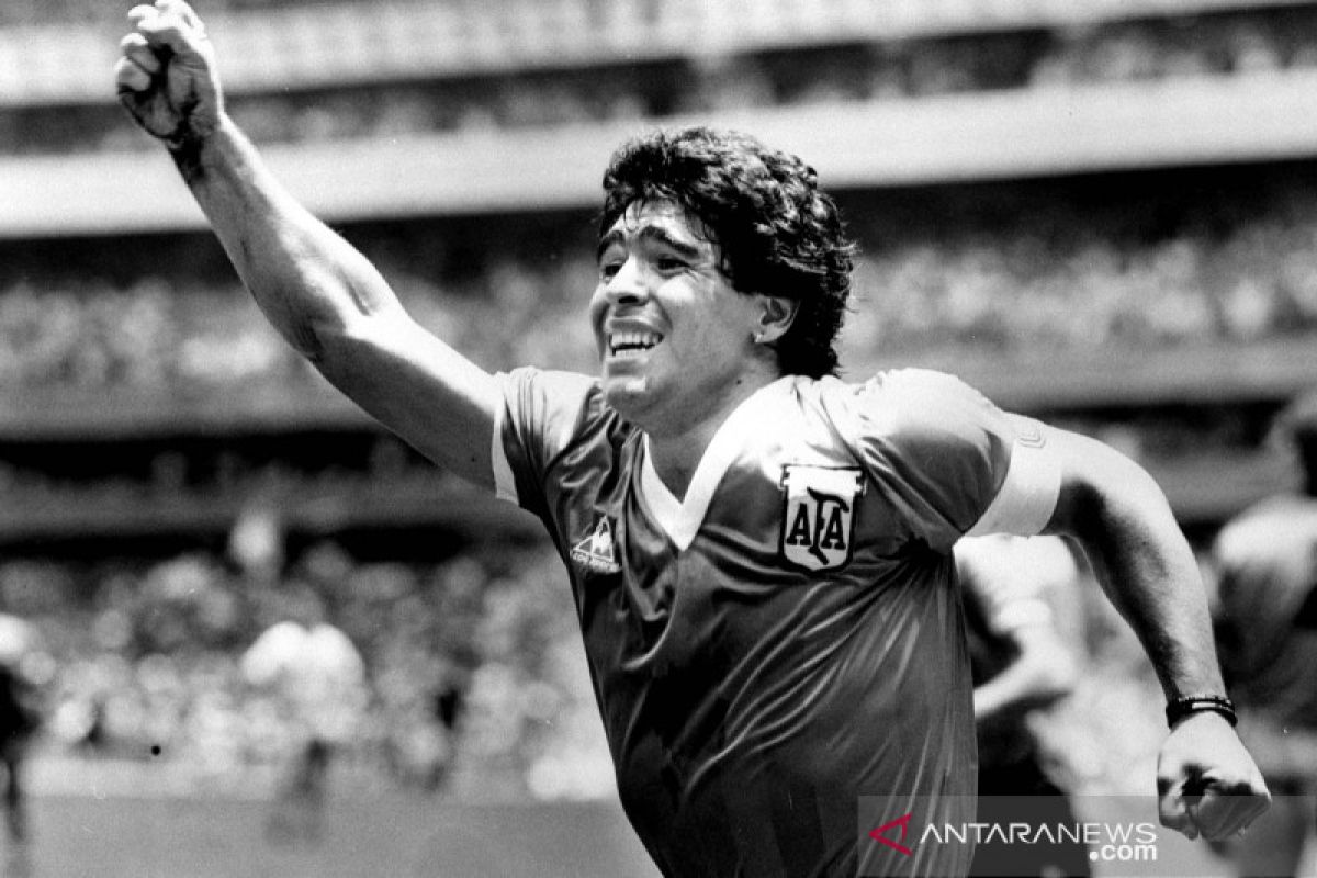 jersey "Gol Tangan Tuhan" Maradona dihargai 2 juta dolar AS, pemilik sibuk tolak tawaran