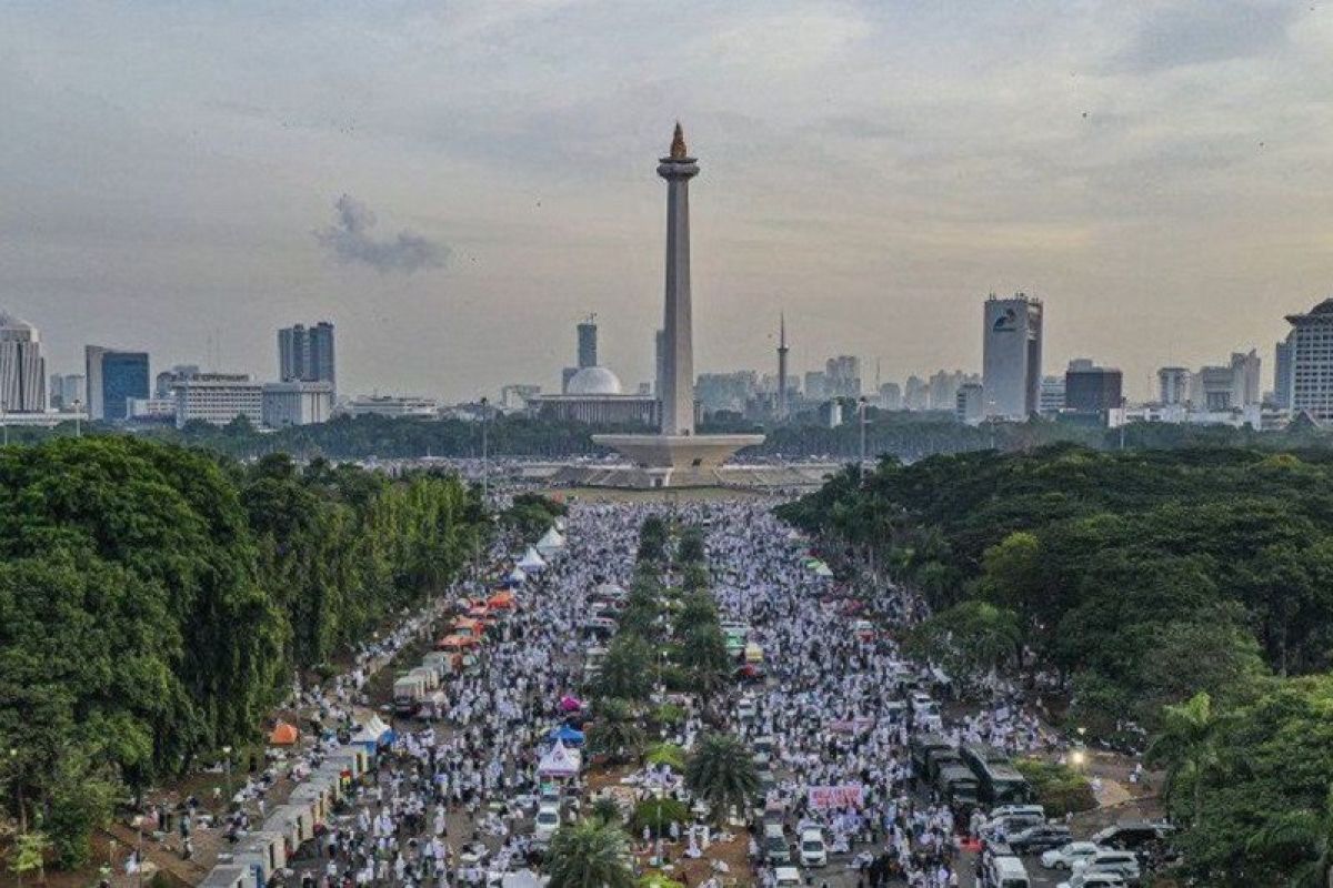 Reuni 212 perlu dilarang karena berpotensi meningkatkan kasus COVID-19