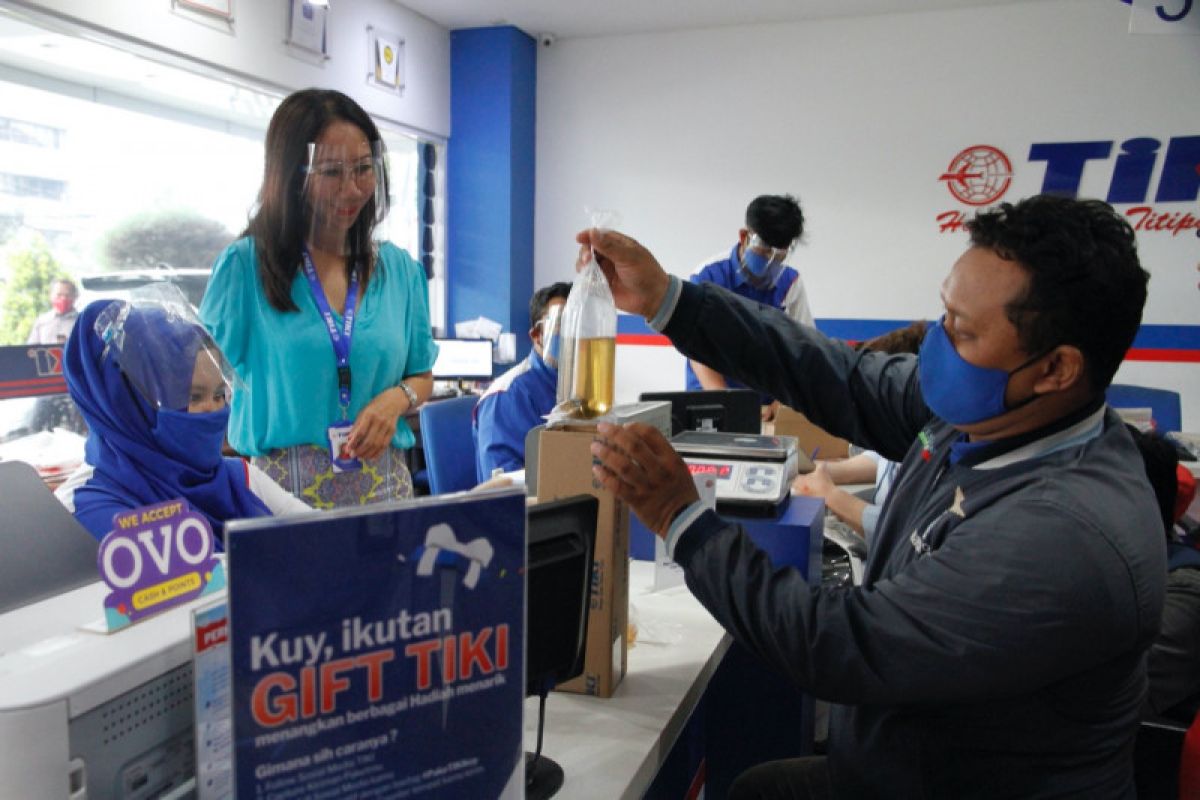 Volume pengiriman ikan dan tanaman hias meningkat selama pandemi COVID-19