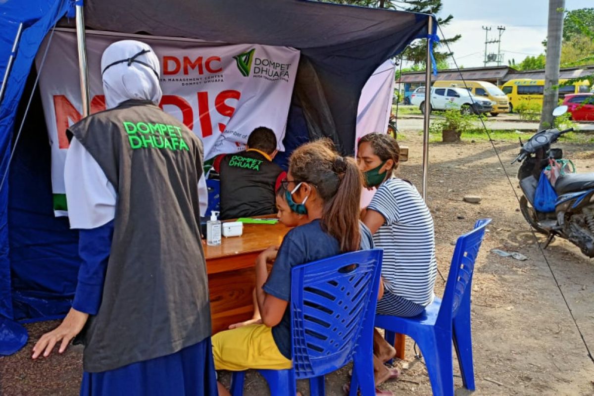 Dompet Dhuafa-DMC berikan pelayanan medis gratis warga terdampak erupsi