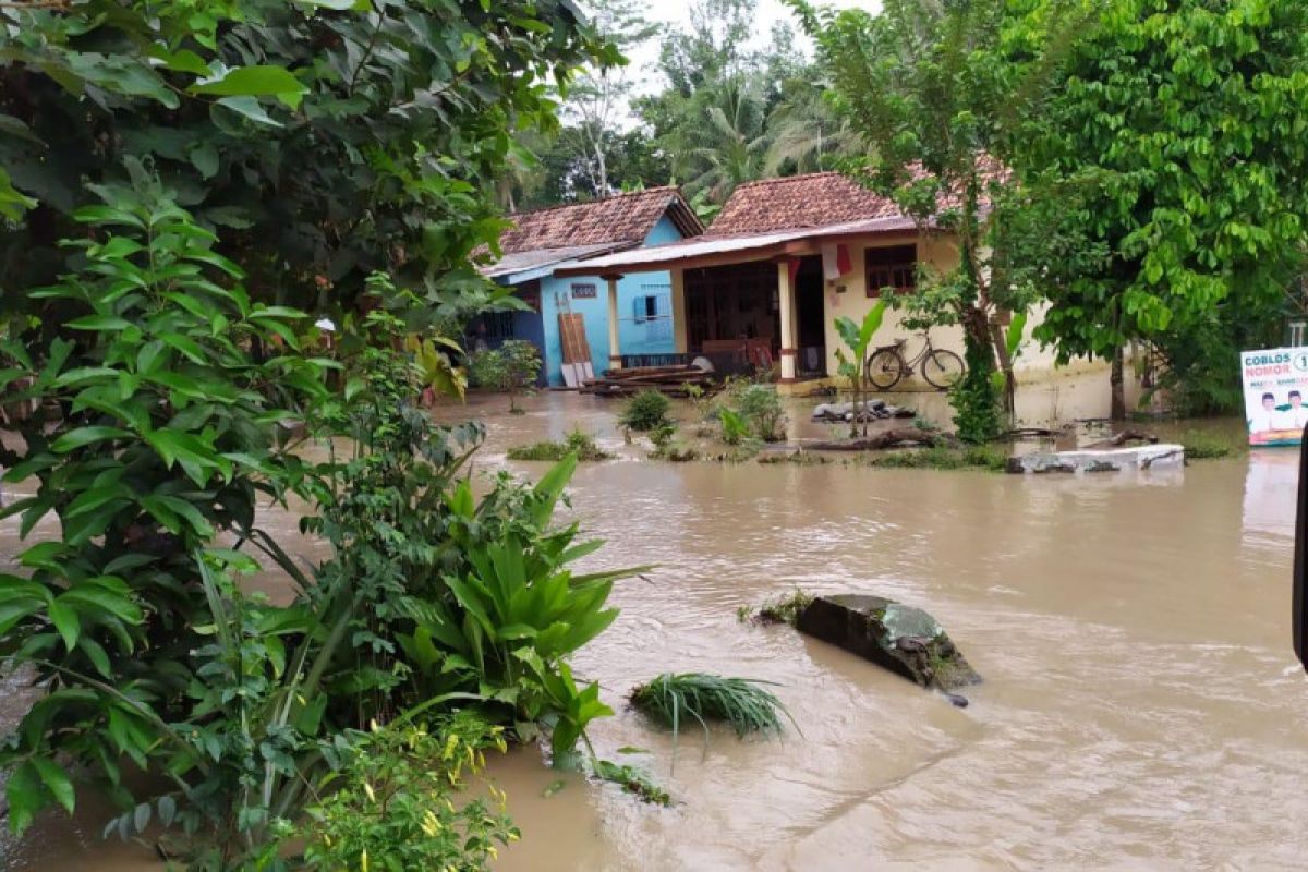 Pengungsi banjir di Purbalingga tersebar di tiga titik