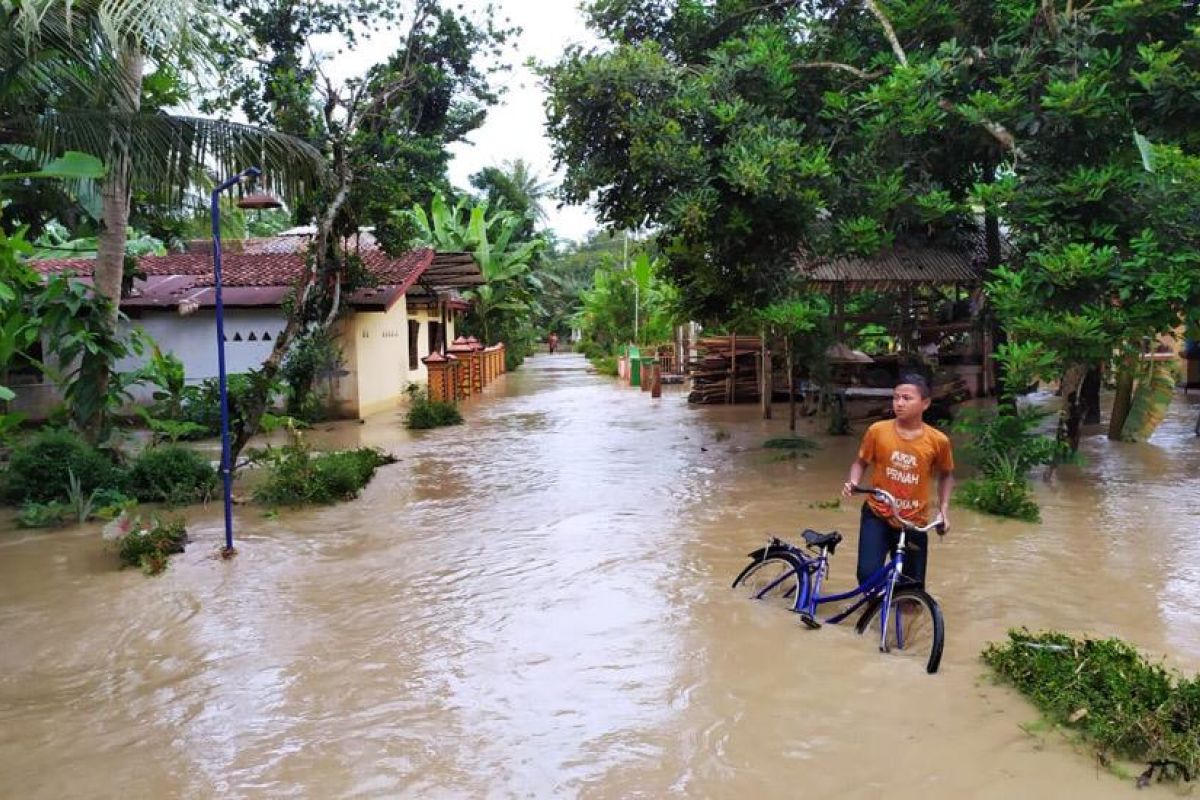 Mengatasi bencana banjir dengan strategi mitigasi