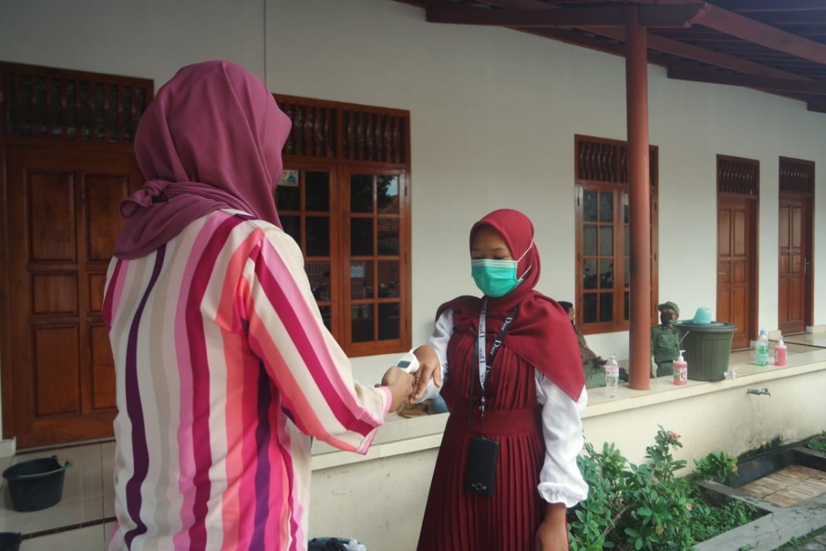 Warga Bandarlampung dengan suhu tubuh tinggi masih bisa memilih