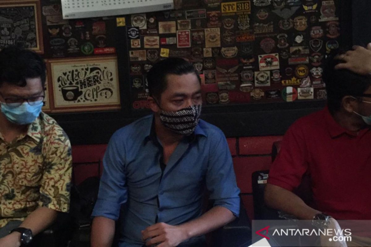 Pengacara Waroeng Brothers bantah lakukan  pemukulan kepada lurah