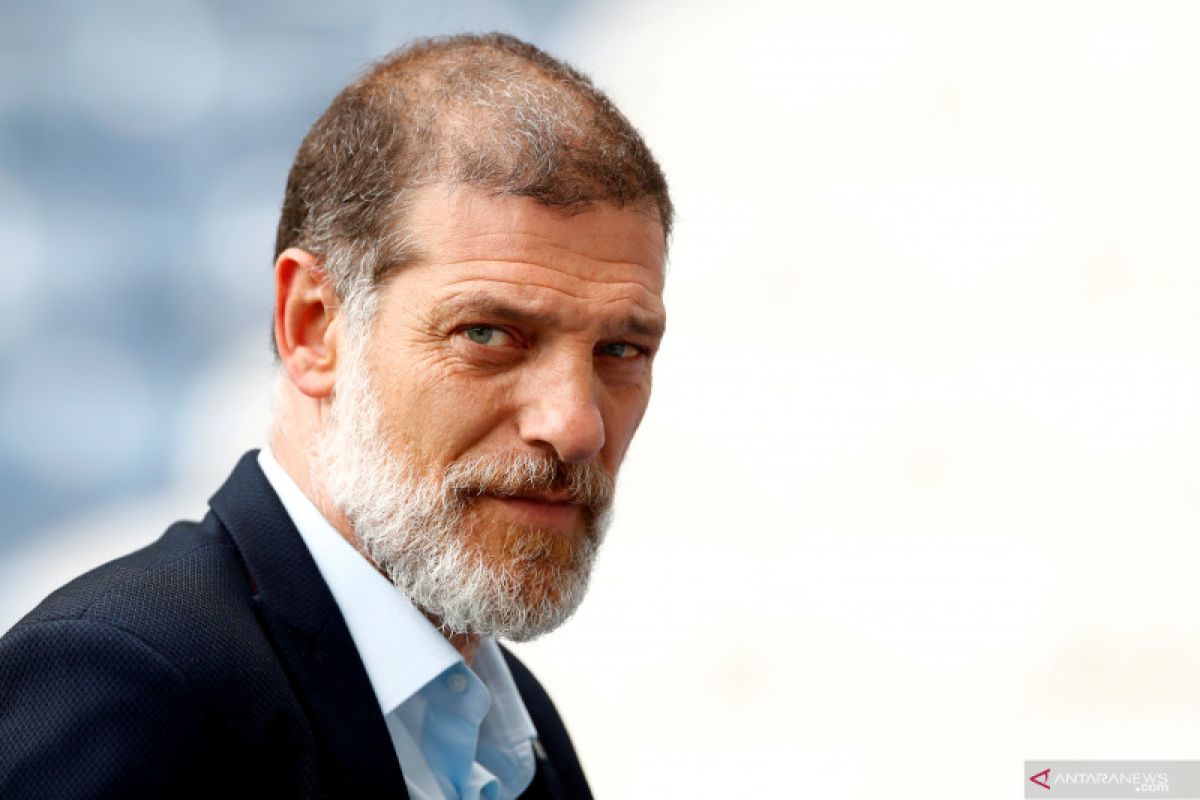 West Bromwich pecat Slaven Bilic