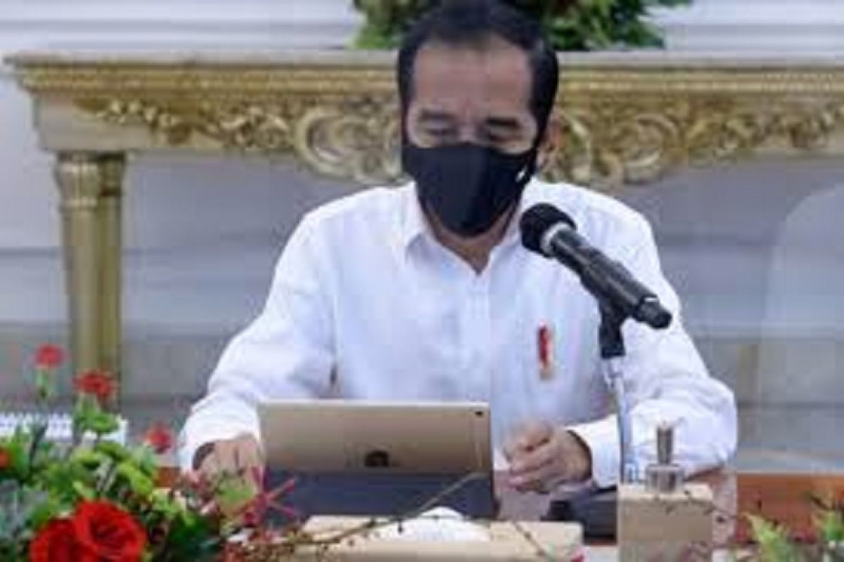 Presiden Joko Widodo berharap agar seluruh masyarakat Indonesia mau divaksin