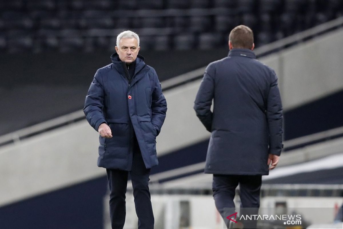 Mourinho sebut pemain Spurs punya hasrat kuat untuk akhiri paceklik gelar