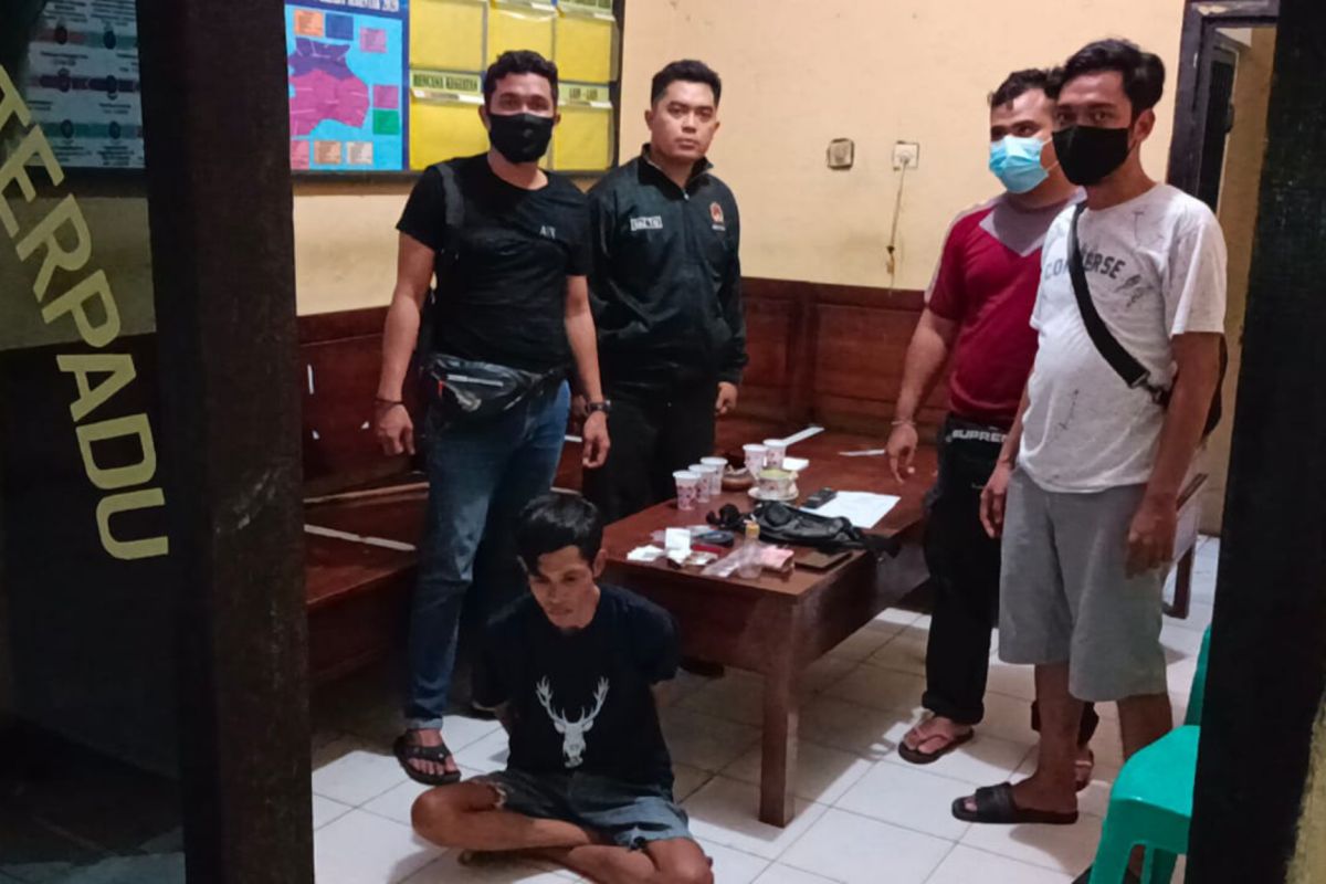 Polres Sumbawa ringkus seorang montir pengedar narkoba asal Maronge, 10 poket sabu diamankan