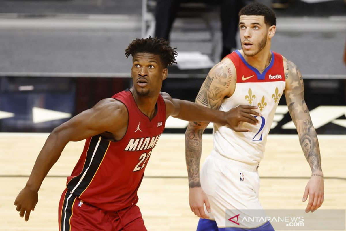 Heat taklukkan Pelicans 111-98, meski Jimmy Butler cedera