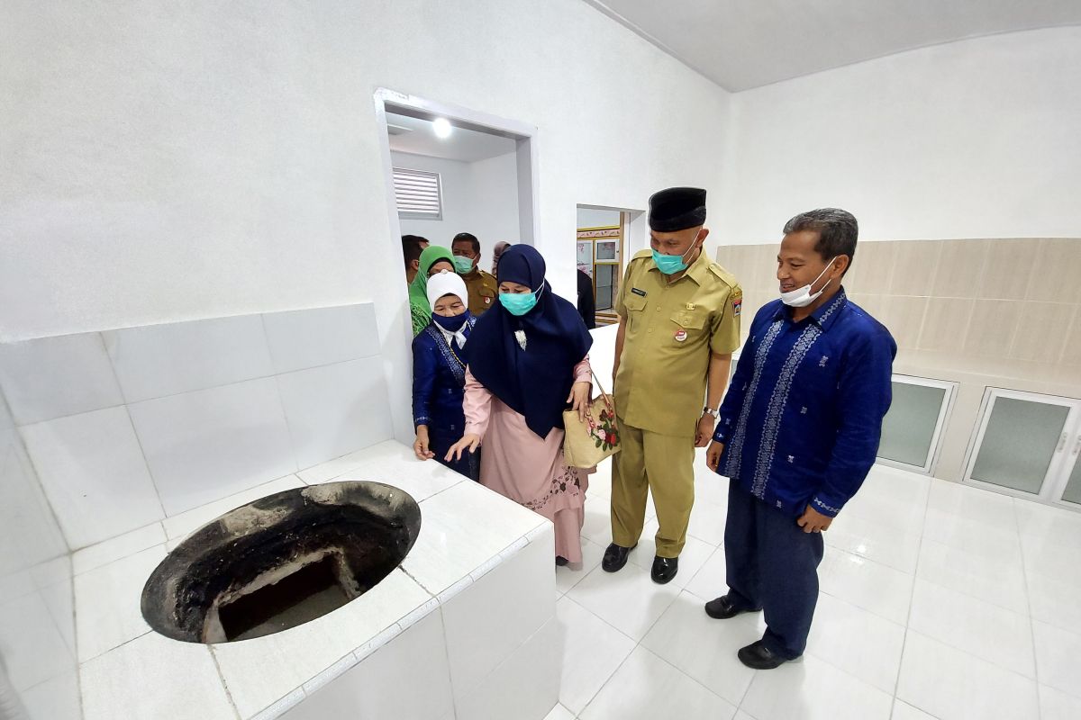 Pemkot Padang bantu pembuatan dapur produksi UKM Rendang Zara - ANTARA ...