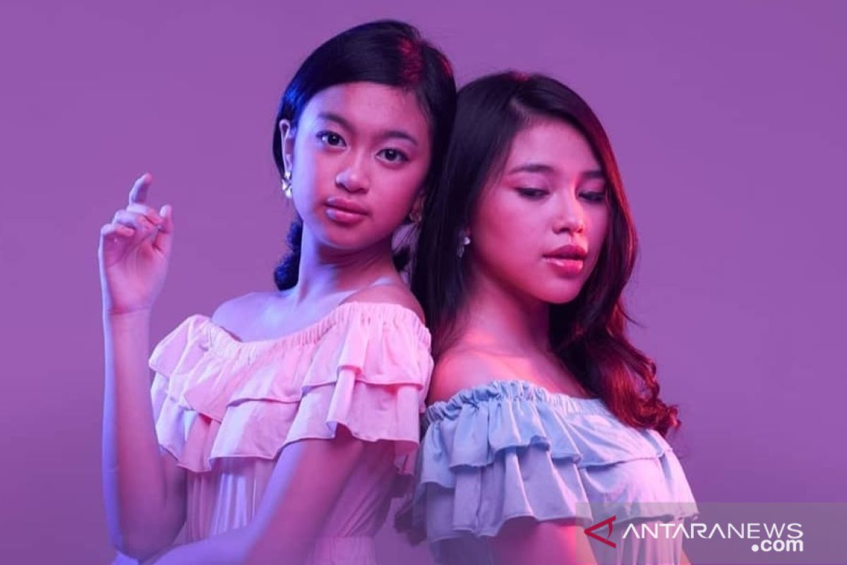 Tantangan  Zara Leola dan Anneth di single "Should I"