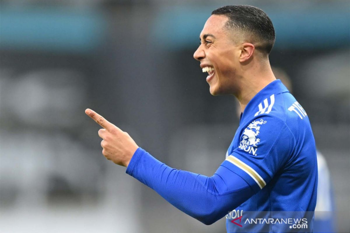 Madrid dan Barca tertarik boyong gelandang Leicester Tielemans