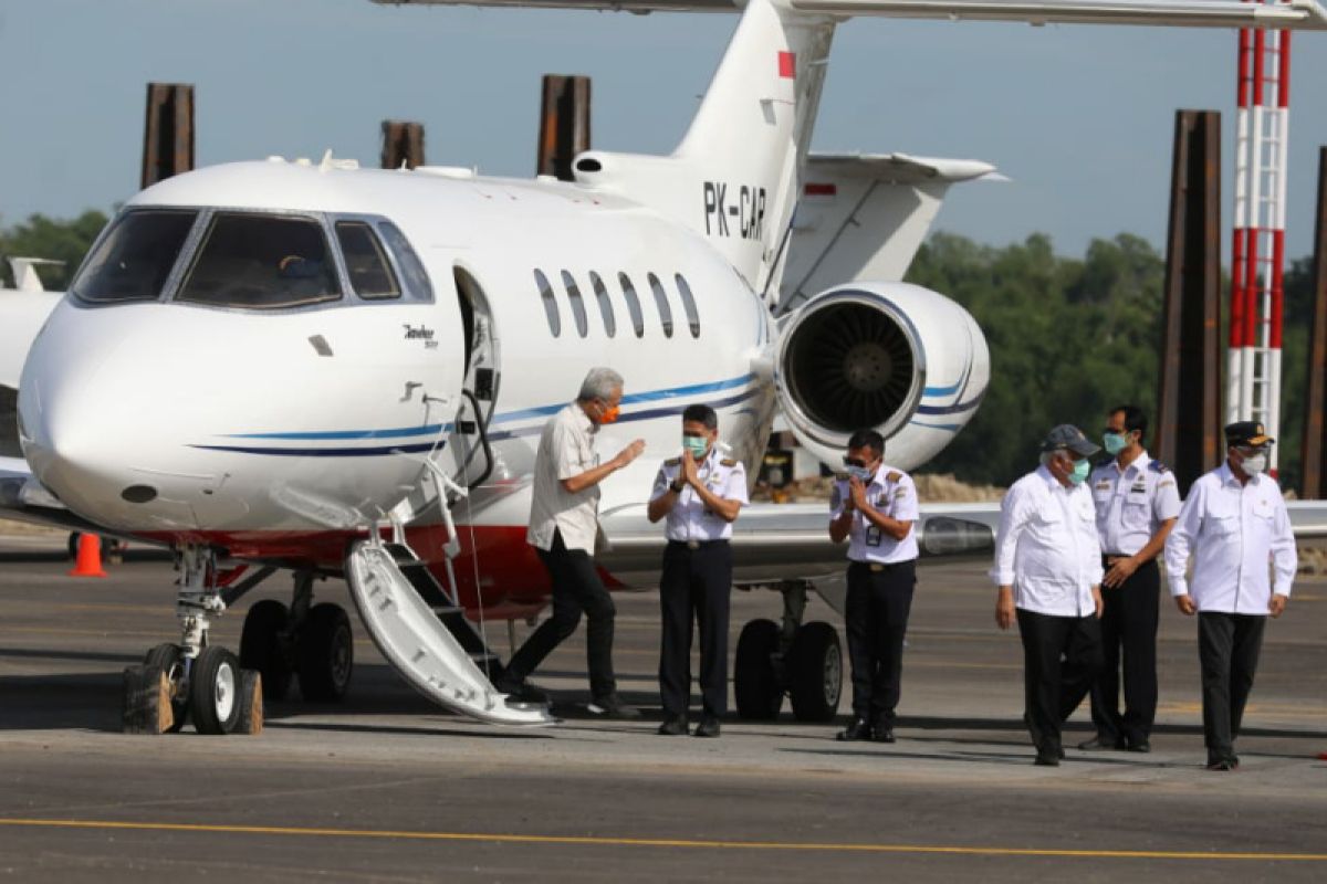 Ganjar dan sejumlah menteri tinjau Bandara Ngloram Blora