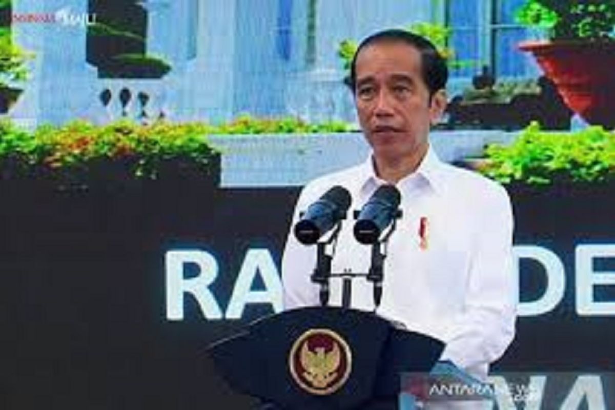 Jokowi sebut jika tak mau divaksin akan rugikan diri dan orang lain