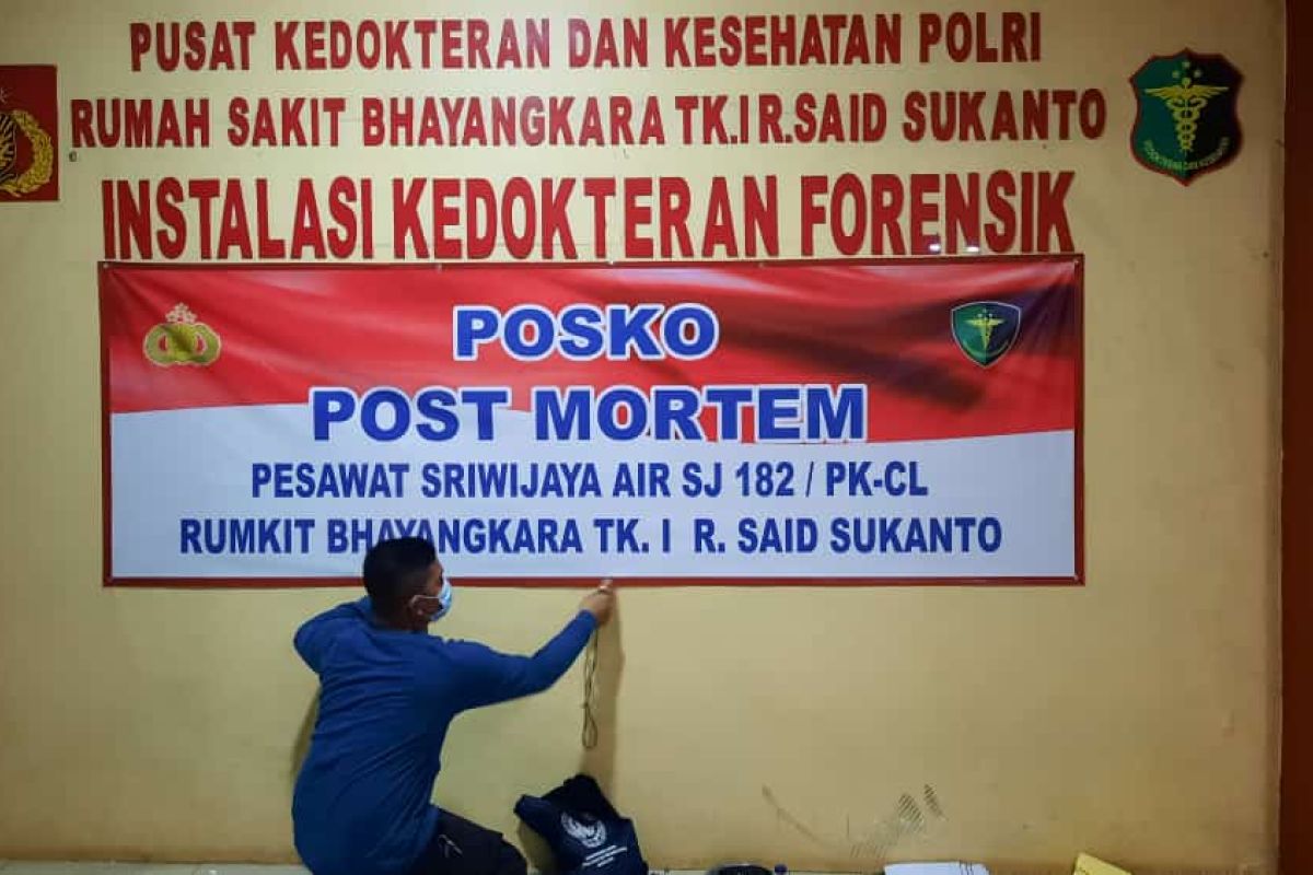 Polisi butuh DNA keluarga inti korban Sriwijaya SJ182 untuk identifikasi