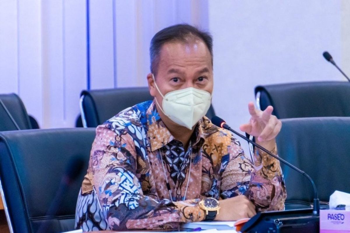 Menperin Agus Gumiwang sebut 2 kunci utama capai pertumbuhan industri 4 persen 2021