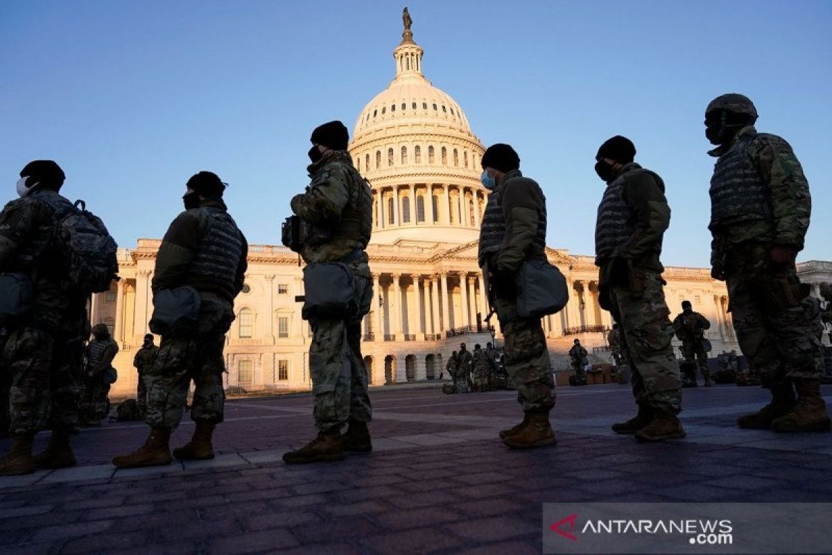 Garda Nasional Amerika Serikat berjaga 24 jam di Capitol setelah pengepungan