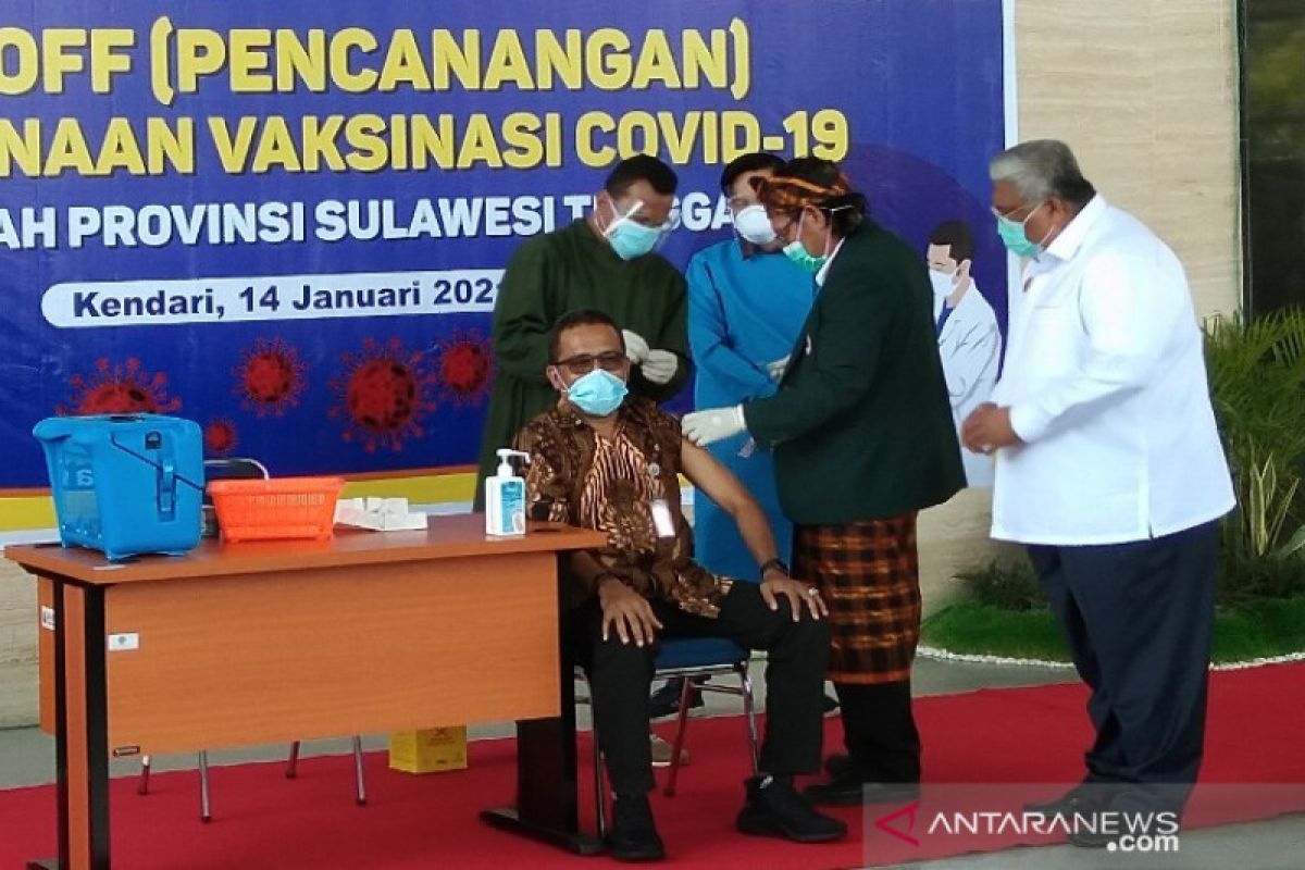 Intervensi vaksinasi dalam upaya keluar dari pandemi COVID-19