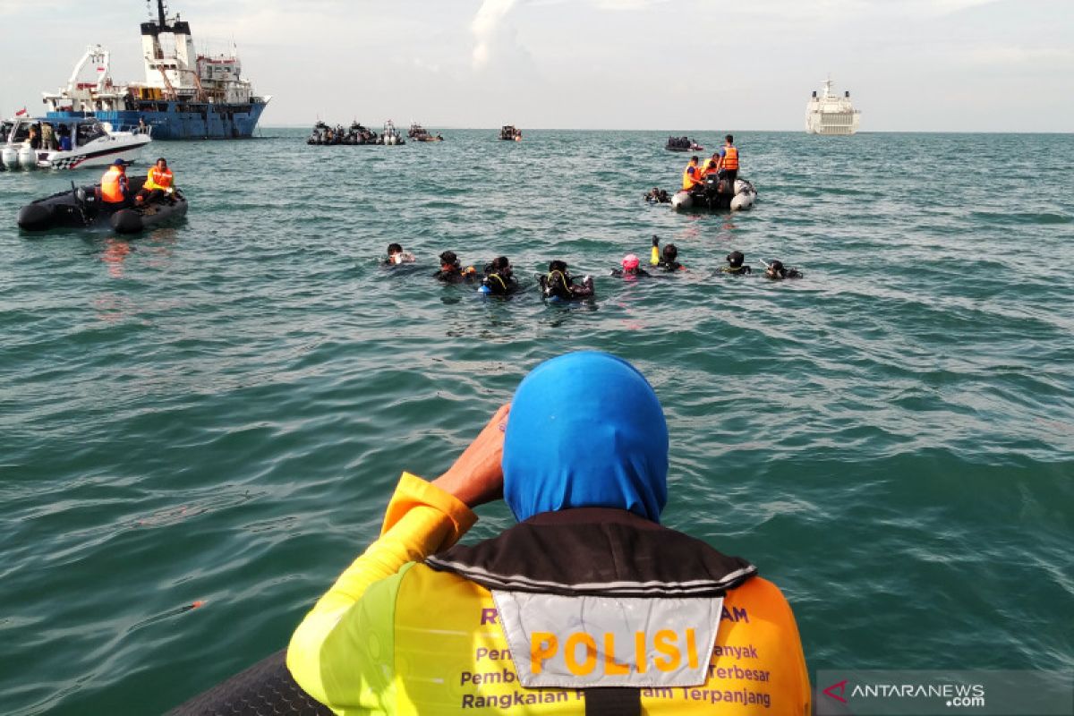 Penyelam Polri fokuskan pencarian korban Sriwijaya Air SJ-182