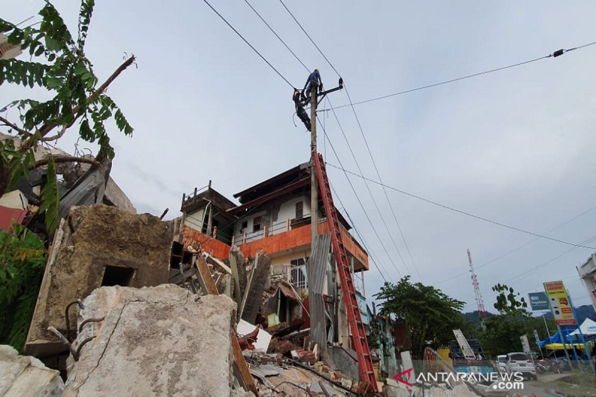 Setelah gempa, PLN berhasil pulihkan aliran listrik di RSUD Mamuju