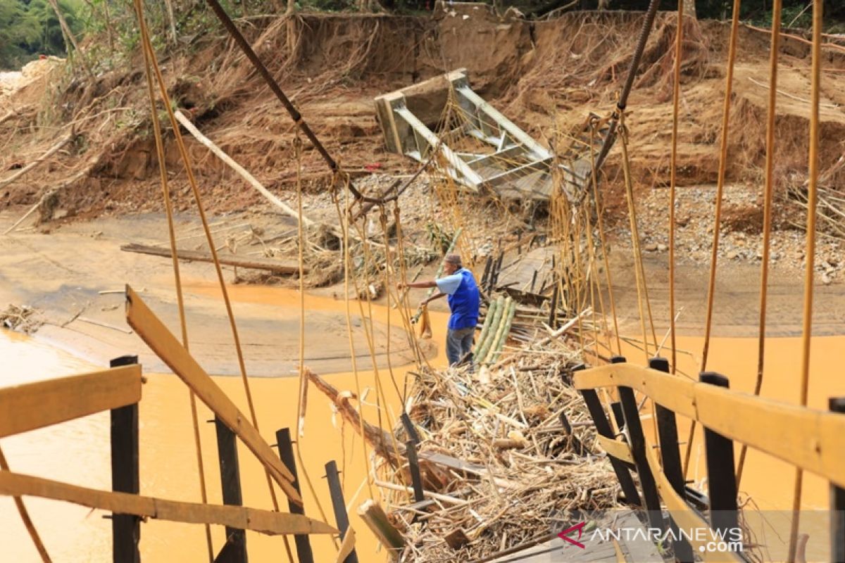 Banjir di Hulu Sungai Tengah sebabkan ratusan rumah hilang