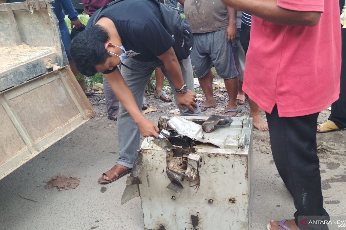 Brankas kantor Desa Belanting dibobol maling, uang Rp100 juta raib