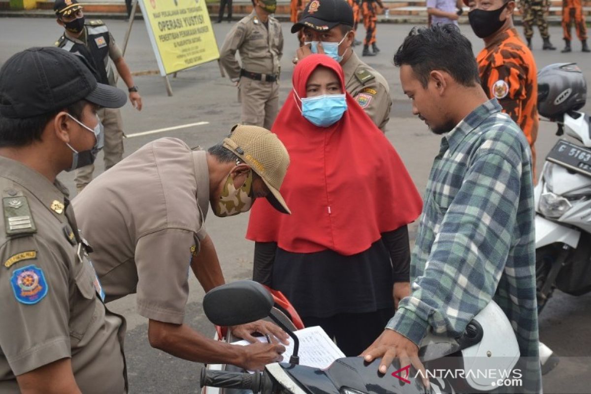 Pelanggar protokol kesehatan di Batang langsung dites cepat