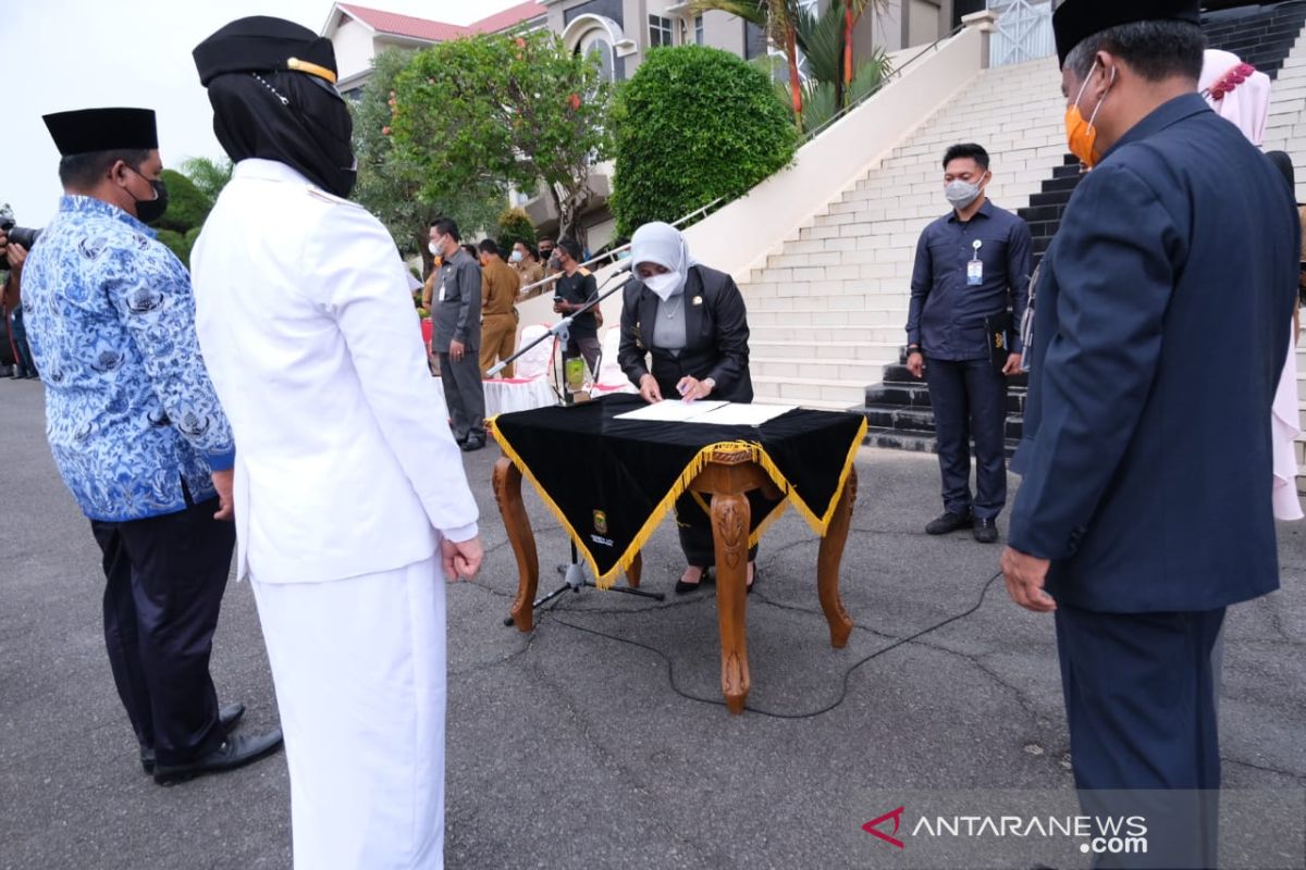 Wah, Wali Kota Tanjungpinang lantik pejabat tersangka korupsi