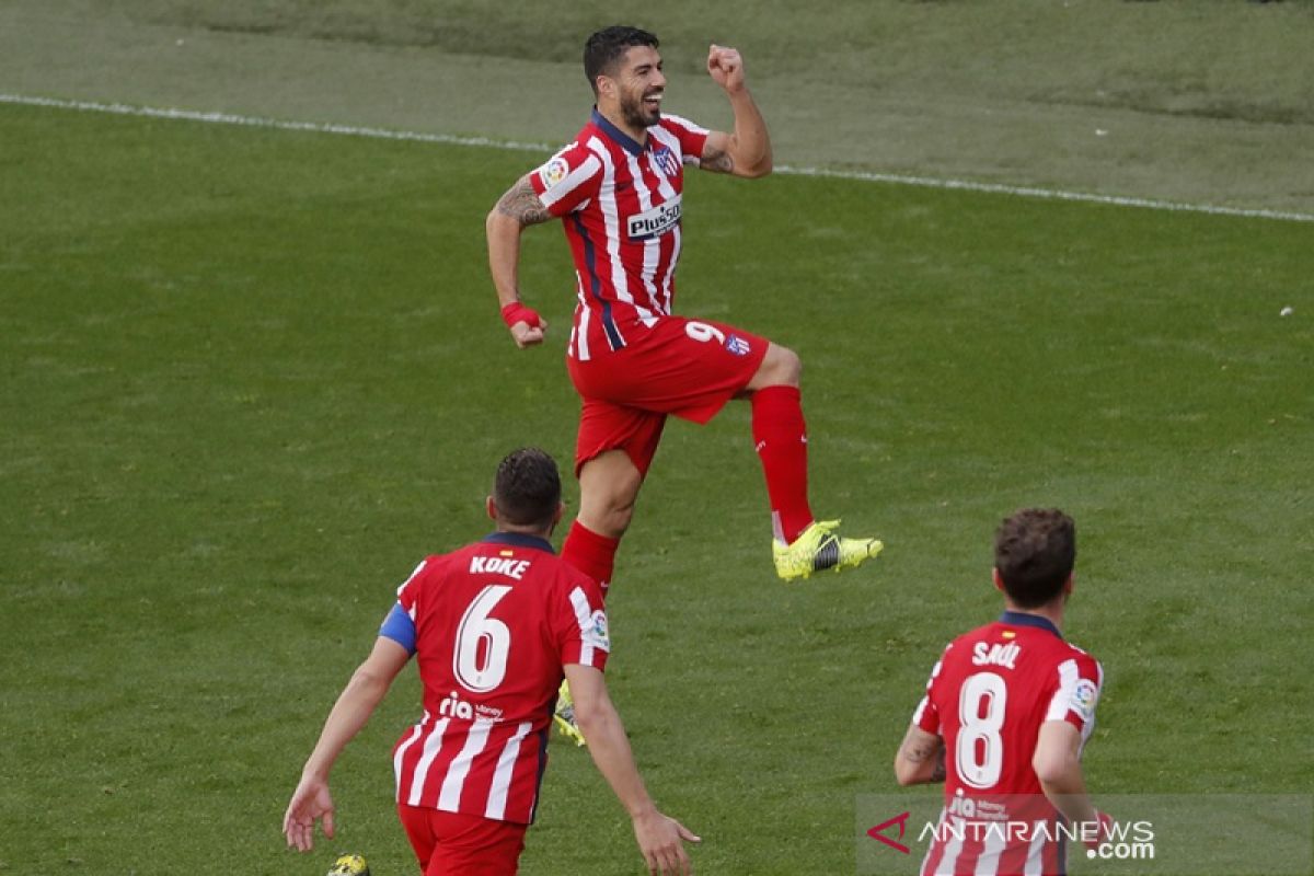 Dwigol Luis Suarez buat Atletico Madrid kian cengkeram posisi puncak