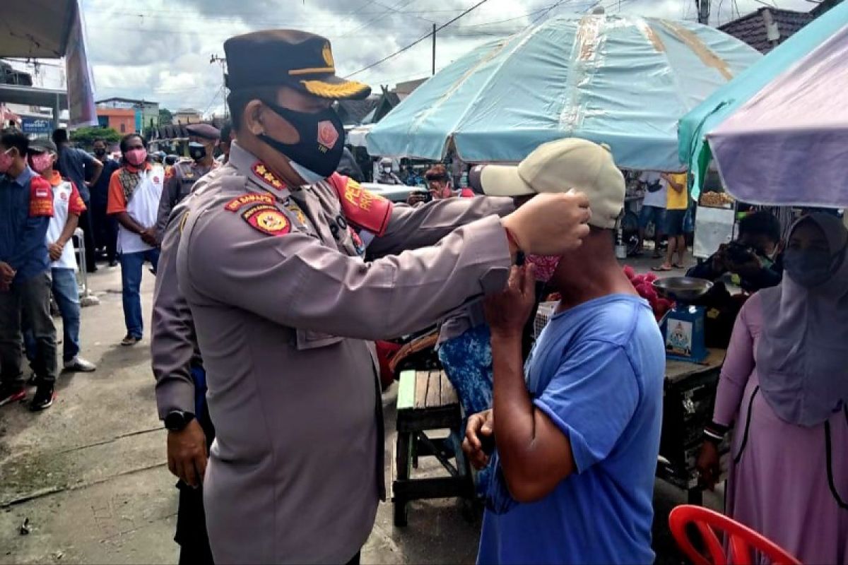 Polresta Palangka Raya perkuat pencegahan penyebaran COVID-19 di kawasan pasar