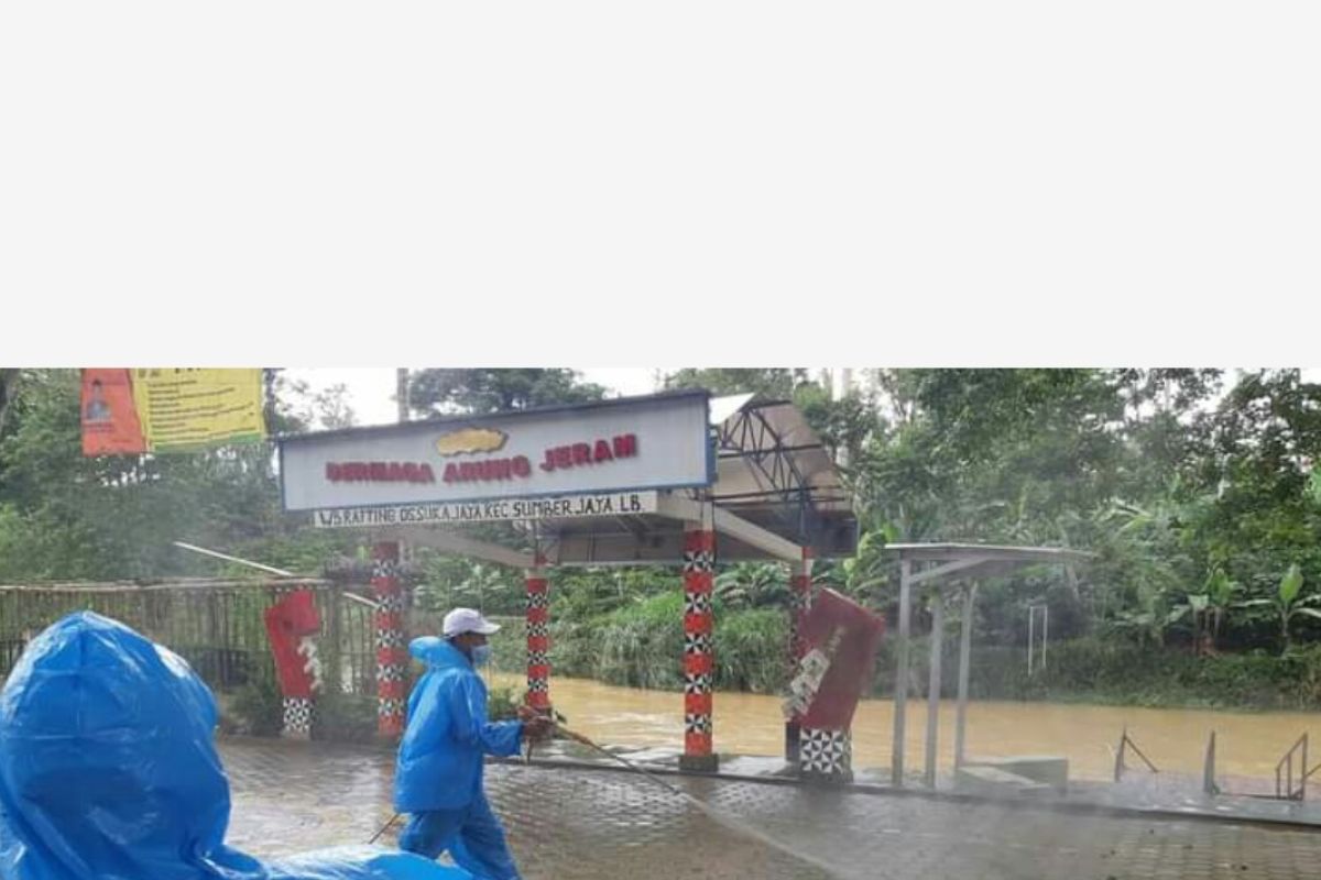 Cegah COVID-19 MASATA Lampung Barat disinfektan destinasi wisata