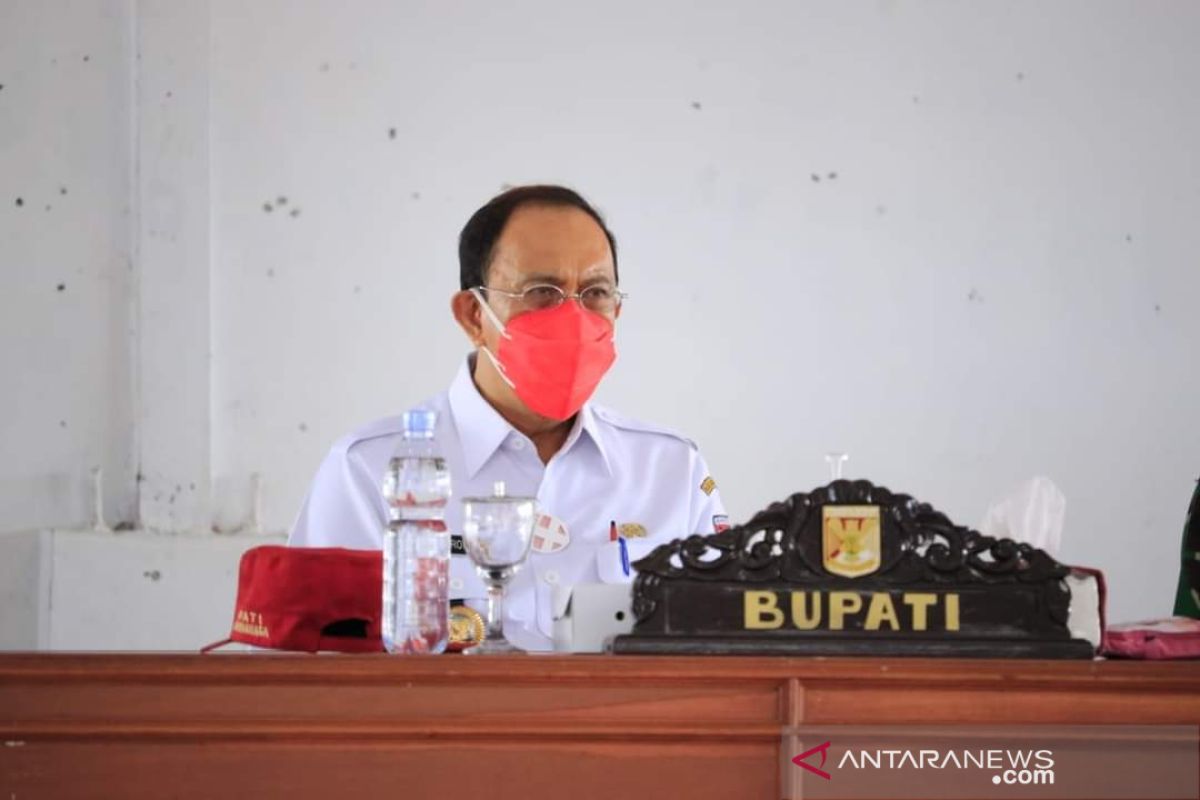 Bupati Minahasa meminta para hukum tua laporkan pajak