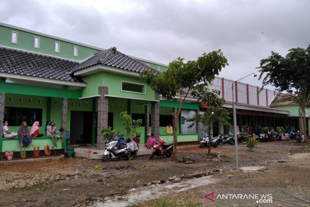 Ratusan korban banjir di Kudus bertahan di pengungsian