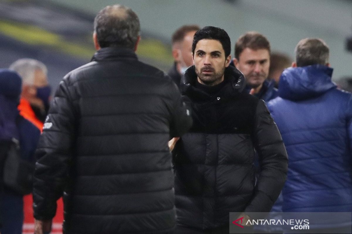 Bielsa nilai Arteta pelatih hebat jelang Leeds tandang ke Arsenal