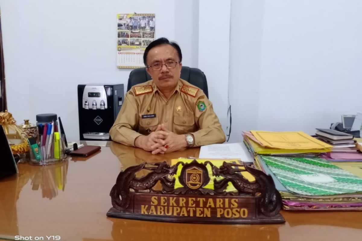 Yan Guluda jabat Plh Bupati Poso