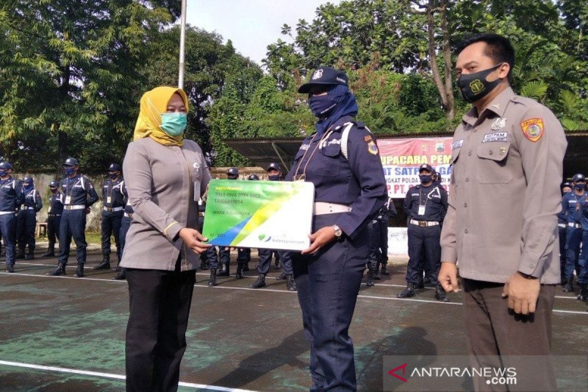 BPJAMSOSTEK Kudus berikan perlindungan satpam yang ikut latihan gada pratama