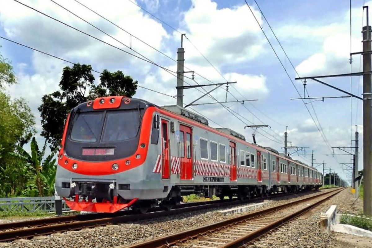 KRL Yogyakarta-Solo tambah jadwal perjalanan saat akhir pekan