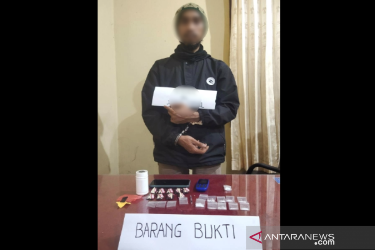 Polda Sultra bekuk warga Konawe Selatan diduga edarkan sabu-sabu