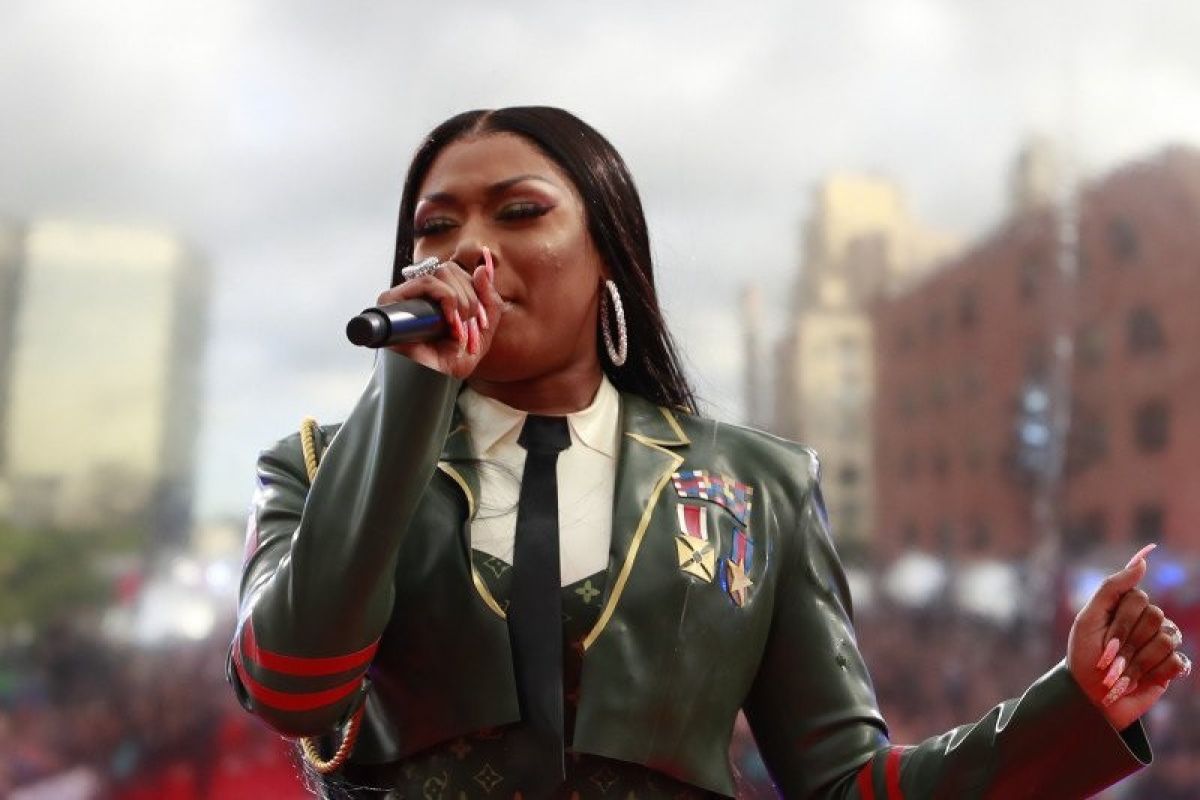 Megan Thee Stallion dibobatkan sebagai artis pendatang baru terbaik Grammy 2021