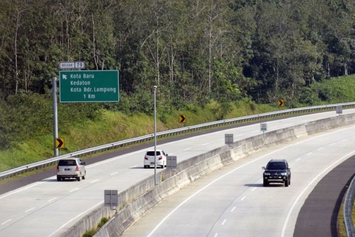 Sekejap melaju di Tol Palembang-Lampung