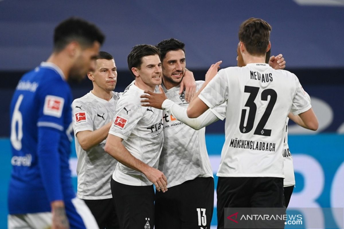 Gladbach bungkam Schalke dengan skor 3-0