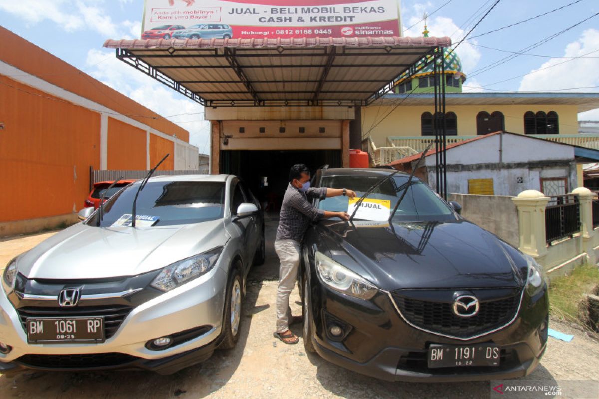 Pedagang mobil bekas kurangi belanja mobil bermesin 1.500 ke bawah